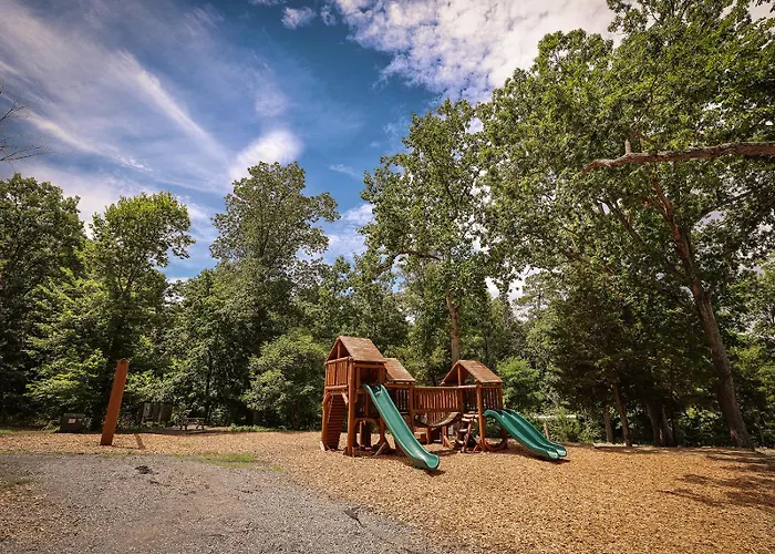 Endless Caverns Rv Resort & Cavern Tours